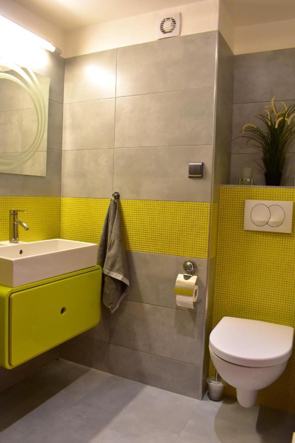 New Central Rooftop With Private Wellness, Sauna & Whirlpool Bath Praga Esterno foto